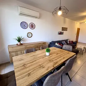 mackenzie-apartment-301.protaras-cy-hotels.com/