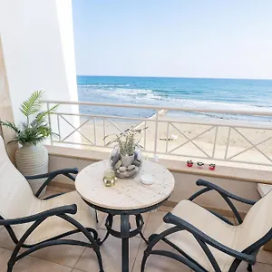 quattro-sea-view-beachfront-ap-4.protaras-cy-hotels.com/